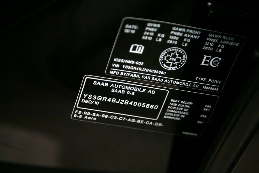  Saab 9-5 Aero Sedan 2011 года  (фото 13 из 24)
